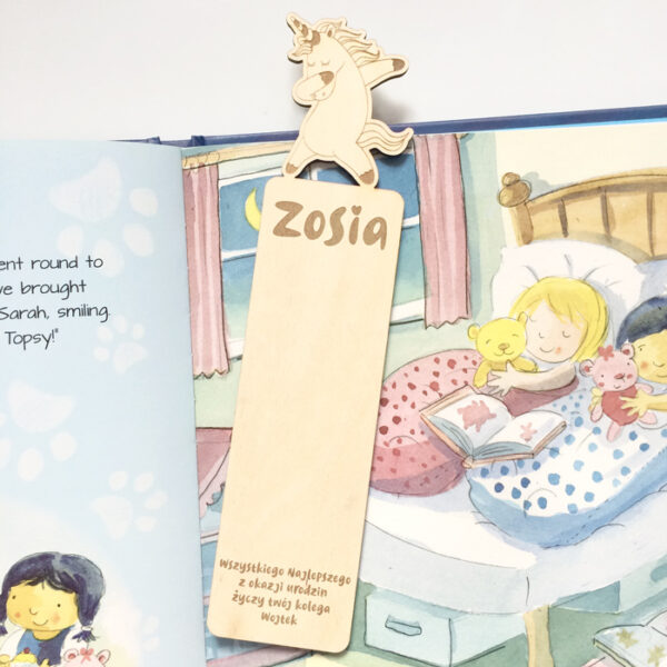 drewniana zakładka do książki z jednorożcem prezent dla dziecka z dedykacją i imieniem